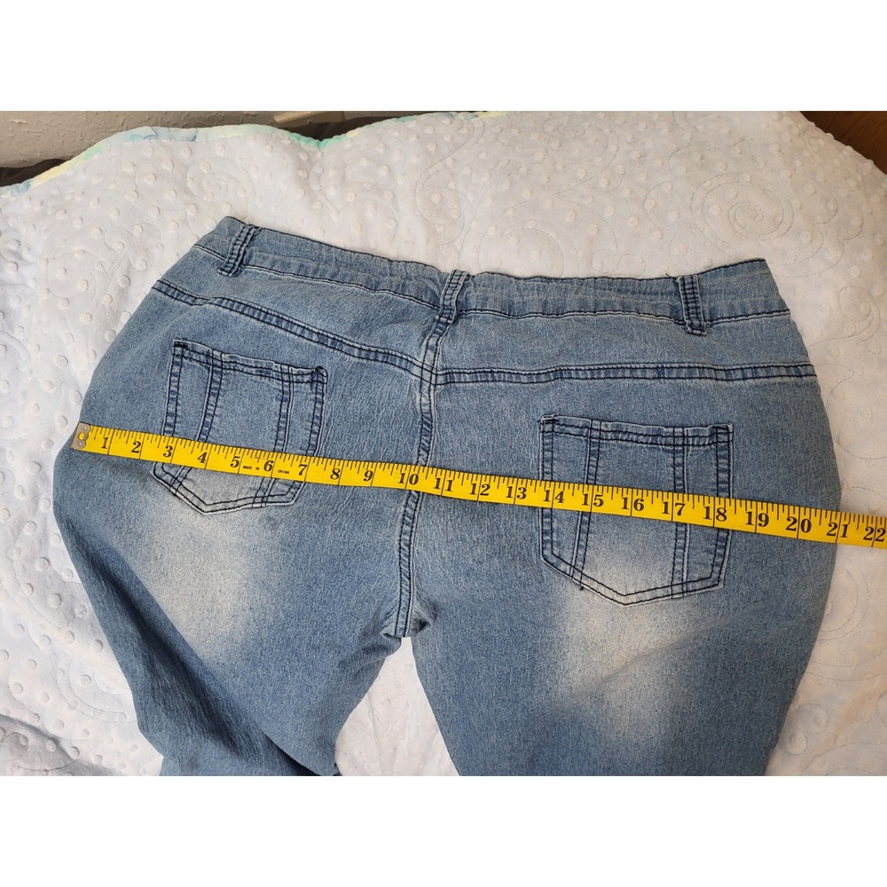 N.Y.I Floral Embroidered Flare Jeans Light Wash Blue Bell Bottoms Girls XXL S - Picture 7 of 9
